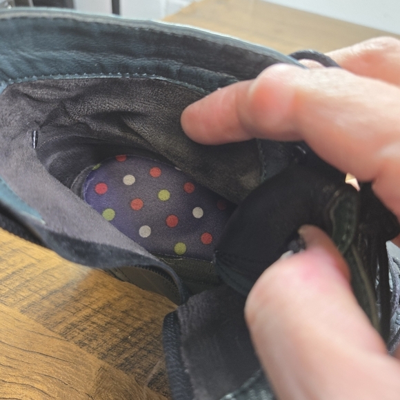 Spring Step Black Teal Leather Ankle Boots - Picture 2 of 12